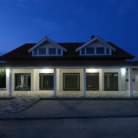 White Apartman 希欧福克 外观 照片