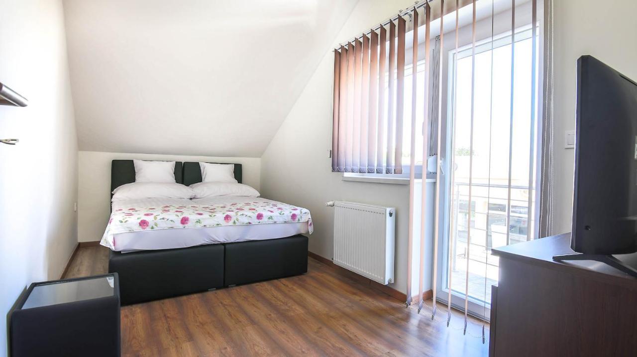 White Apartman 希欧福克 外观 照片